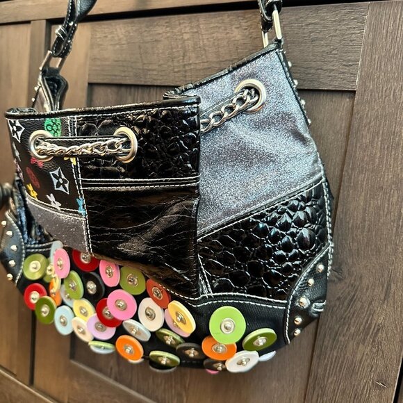 Fun Going Out Shoulder Bag - Picture 5 of 7